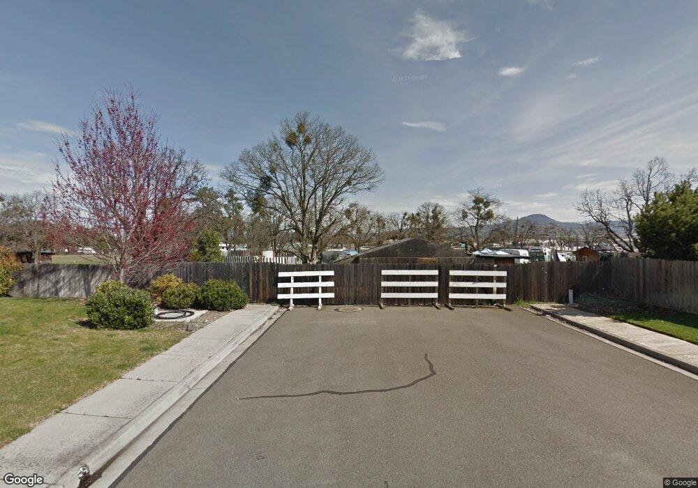 164 1/2 W Vilas Rd, Central Point, OR 97502 - photo 1