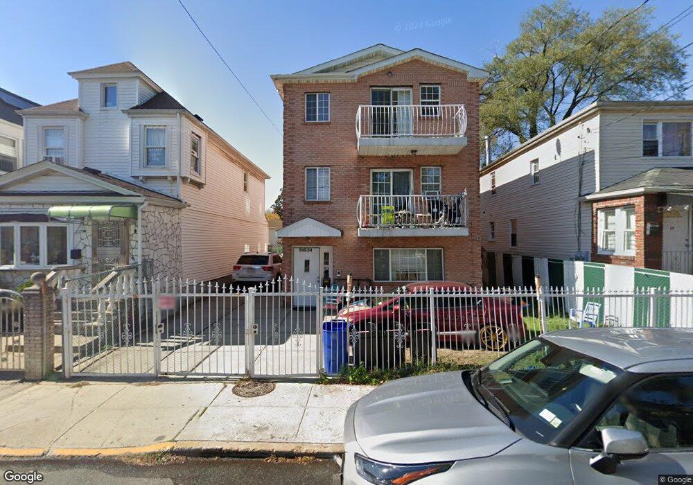 10524 170th St unit 3, Jamaica, NY 11433 - photo 1