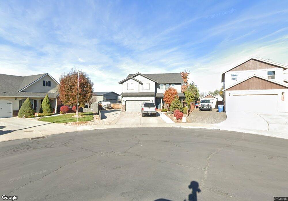 2243 NW Maple Ct, Redmond, OR 97756 - photo 1