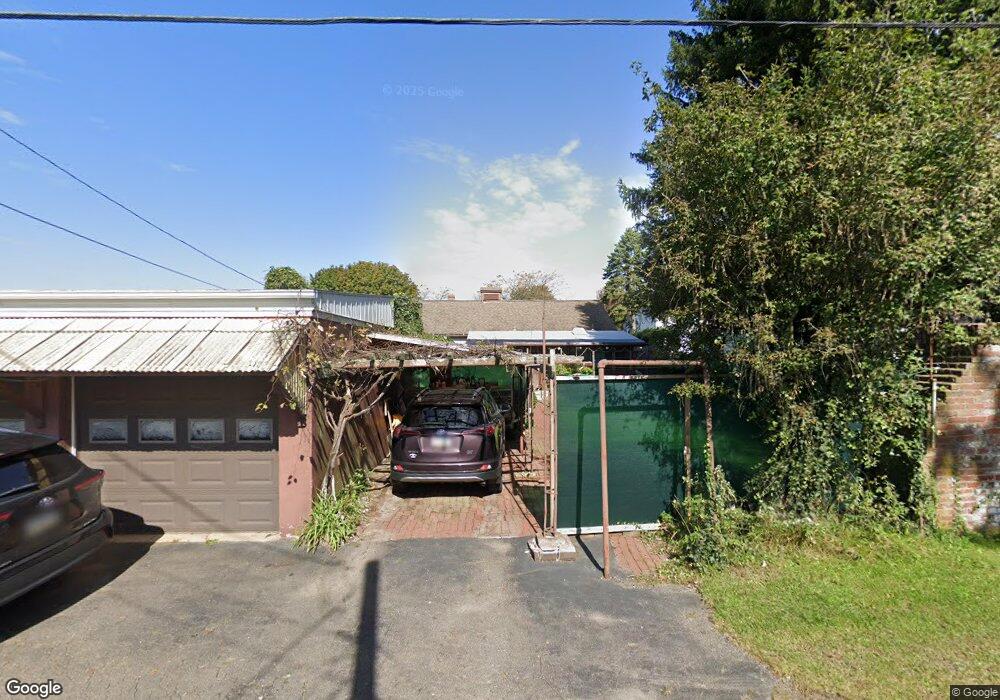 629 Carleton Ave, Hazleton, PA 18201 - photo 1