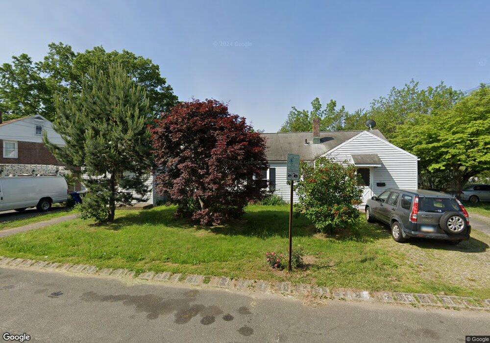 10 Knoll Place unit 12, Bridgeport, CT 06610 - photo 1