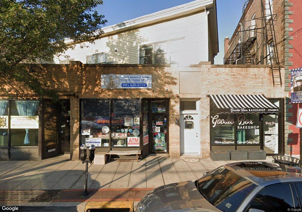 6 Franklin Place unit 6, Rutherford, NJ 07070 - photo 1