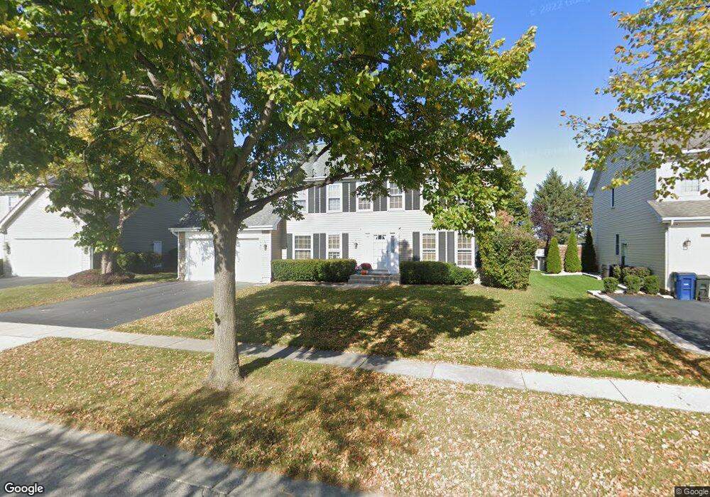 1840 White Oak Dr, Algonquin, IL 60102 - photo 1