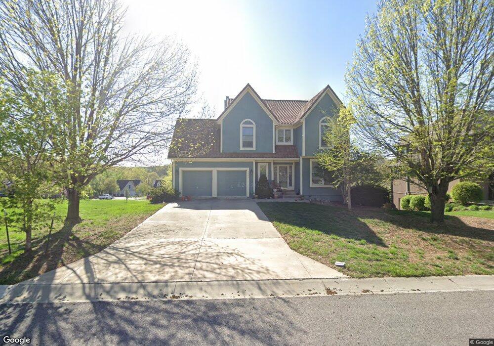 7804 Alden Rd, Shawnee, KS 66216 - photo 1