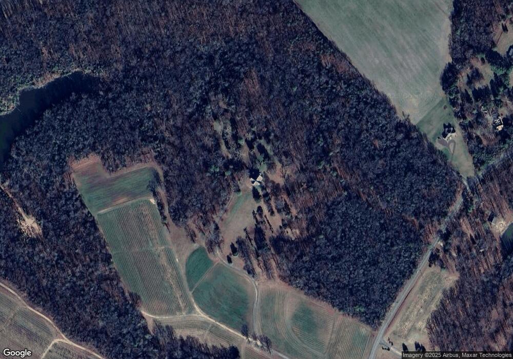 6073 Leedstown Rd, Colonial Beach, VA 22443 - photo 1