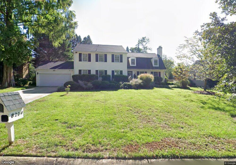 8209 Coach St, Potomac, MD 20854 - photo 1