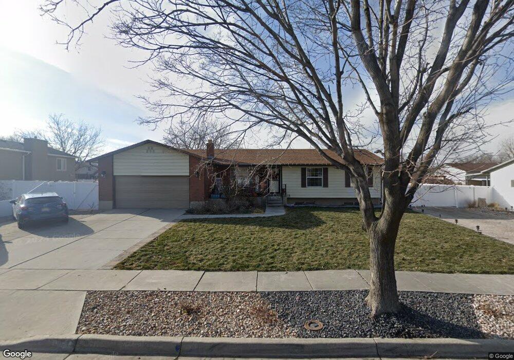 9464 S 2625 W, South Jordan, UT 84095 - photo 1