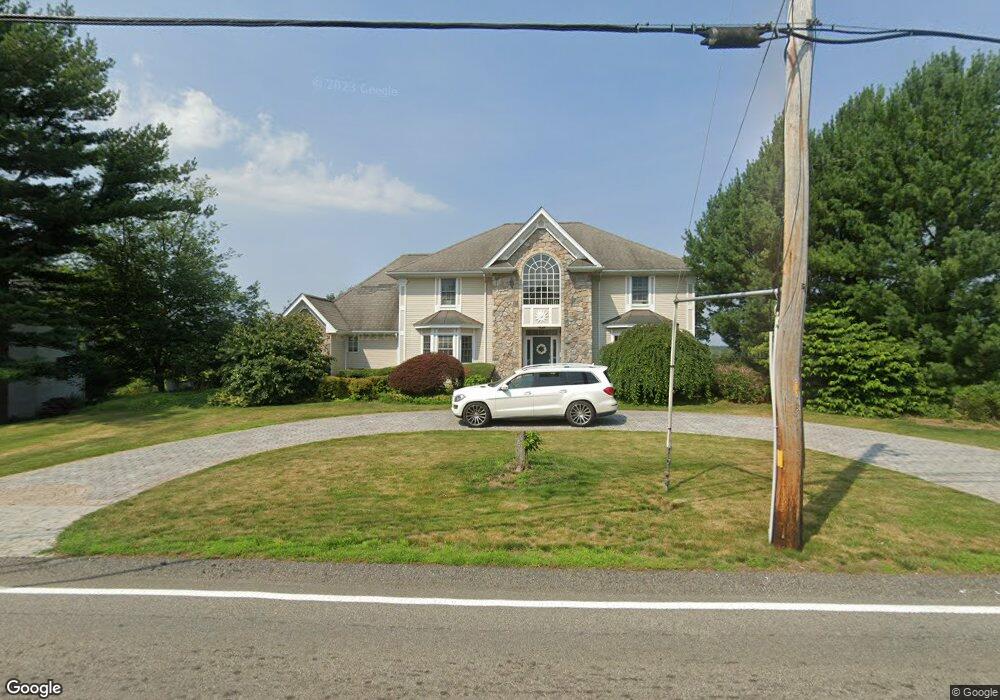 1014 Tucker Rd, North Dartmouth, MA 02747 - photo 1