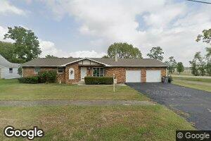 393 E Tanner St, Waverly, IL 62692