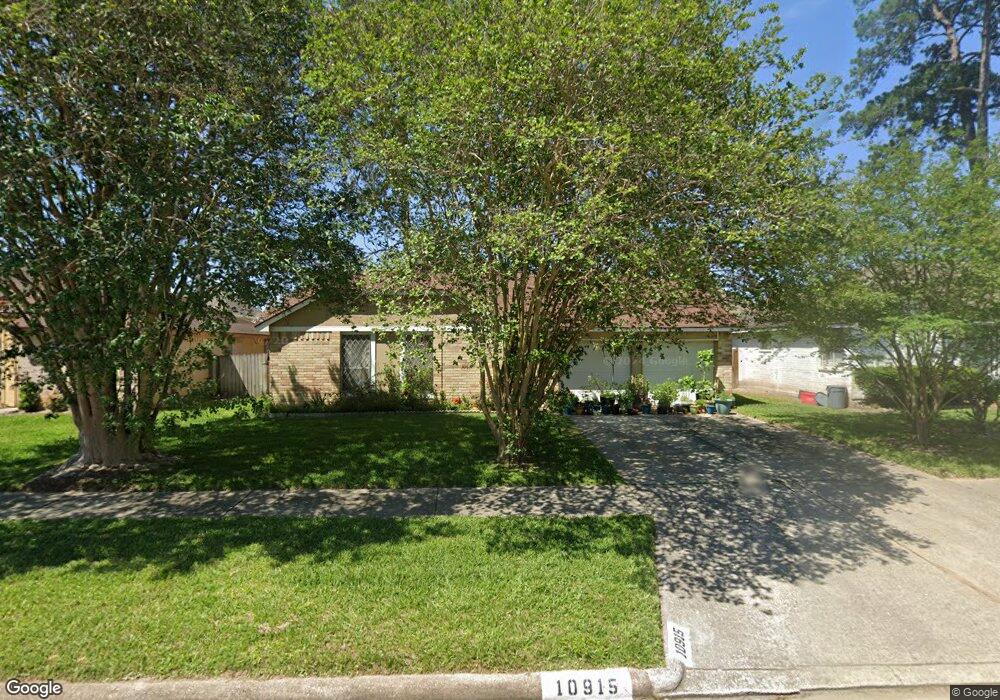10915 Thorncliff Dr, Humble, TX 77396 - photo 1