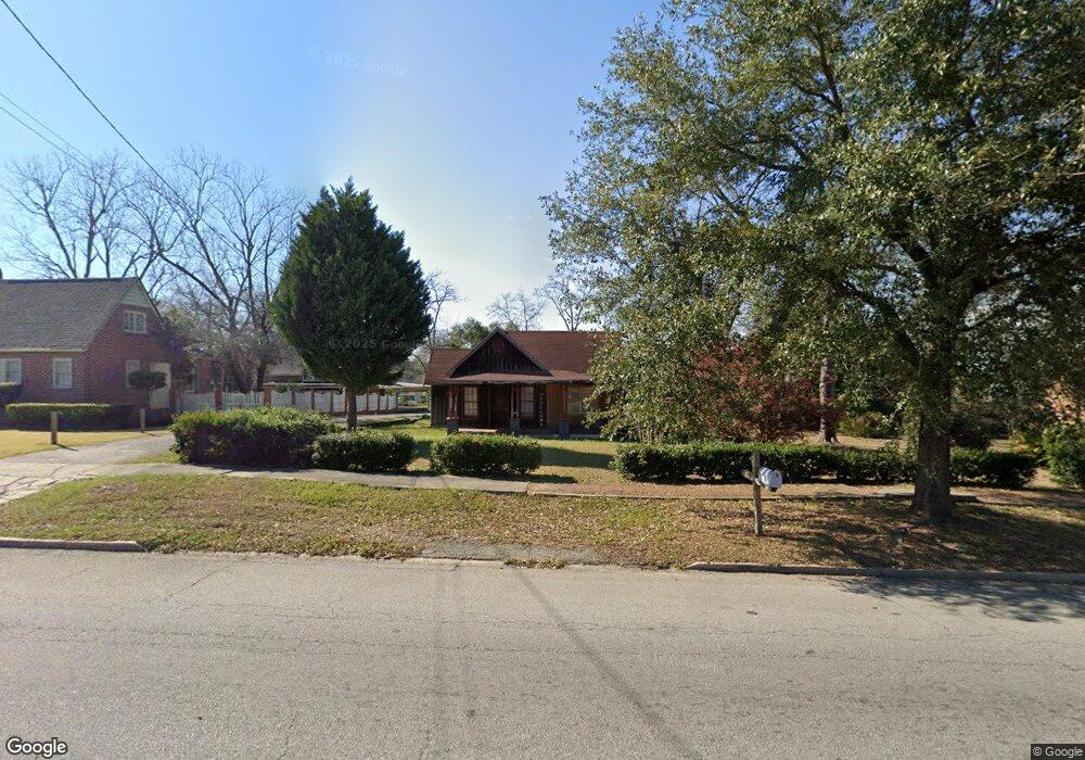 38 S Third Ave, Mc Rae Helena, GA 31055 - photo 1