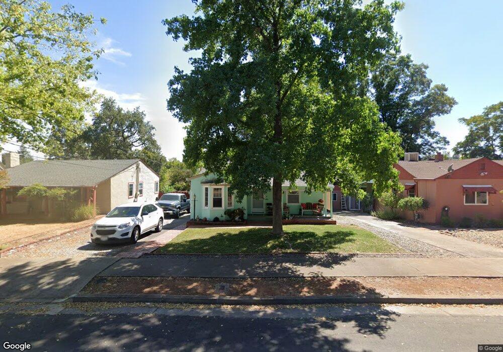 820 Lakeview Dr, Redding, CA 96001 - photo 1