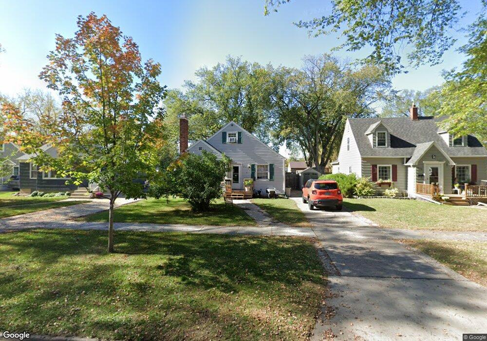 812 S 9th St, Grand Forks, ND 58201 - photo 1