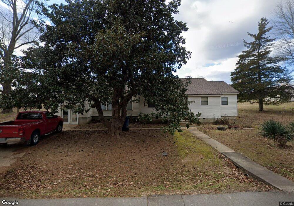 5061 Linwood Dr, Poplar Bluff, MO 63901 - photo 1