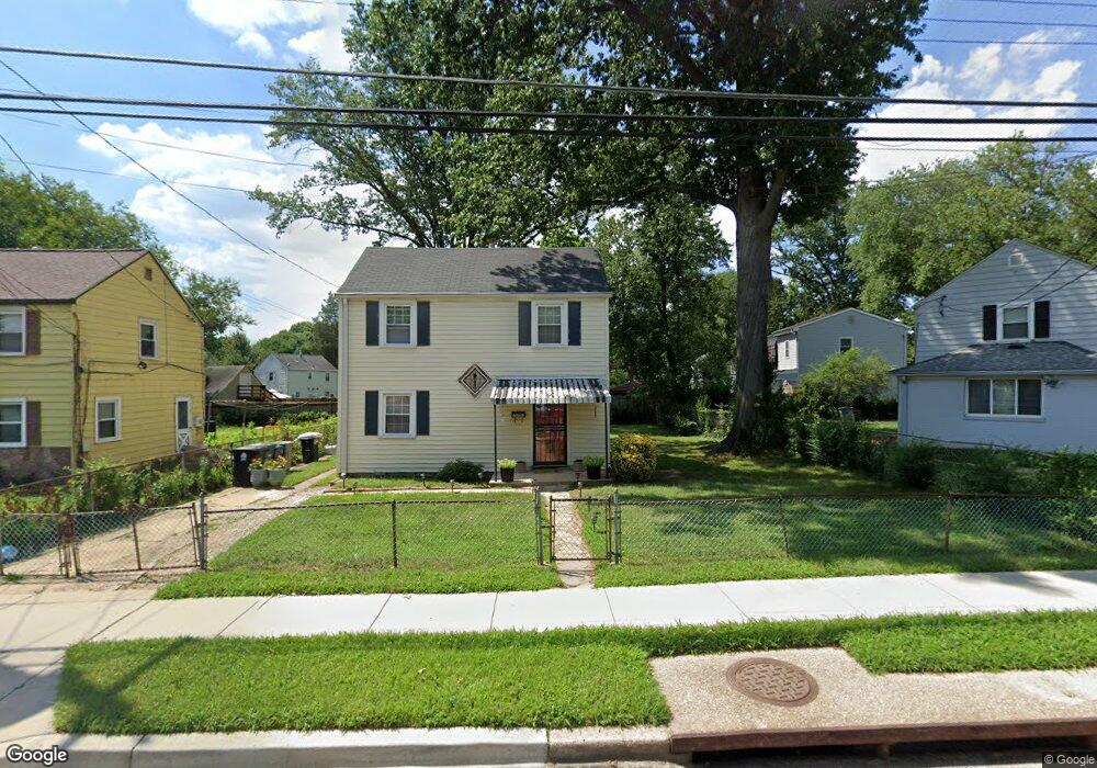 2406 Kent Village Dr, Hyattsville, MD 20785 - photo 1