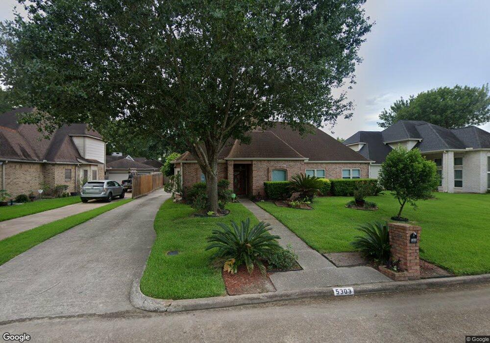 5303 Holly View Dr, Houston, TX 77091 - photo 1