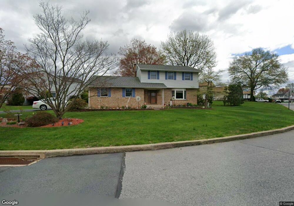 1112 Showers Ln, Reading, PA 19605 - photo 1