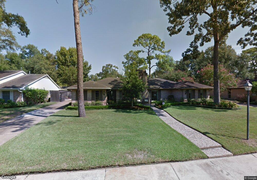 10314 Green Tree Rd, Houston, TX 77042 - photo 1