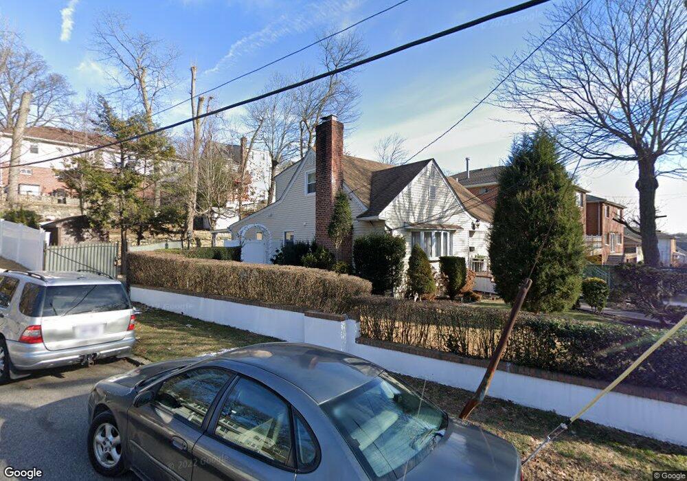 1060 Mile Square Rd, Yonkers, NY 10704 - photo 1