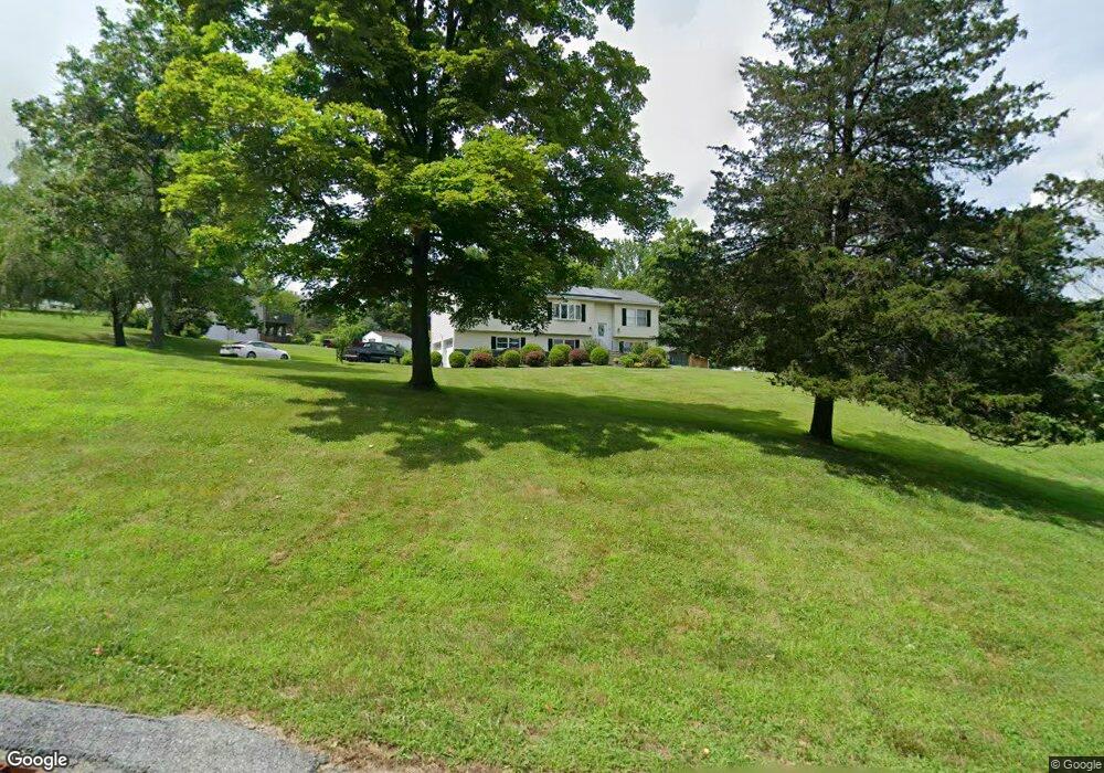 23 Mollys Way, Poughkeepsie, NY 12601 - photo 1