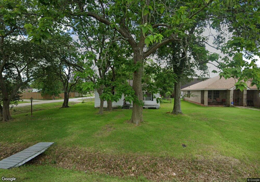 8240 Folkstone Ln, Houston, TX 77075 - photo 1