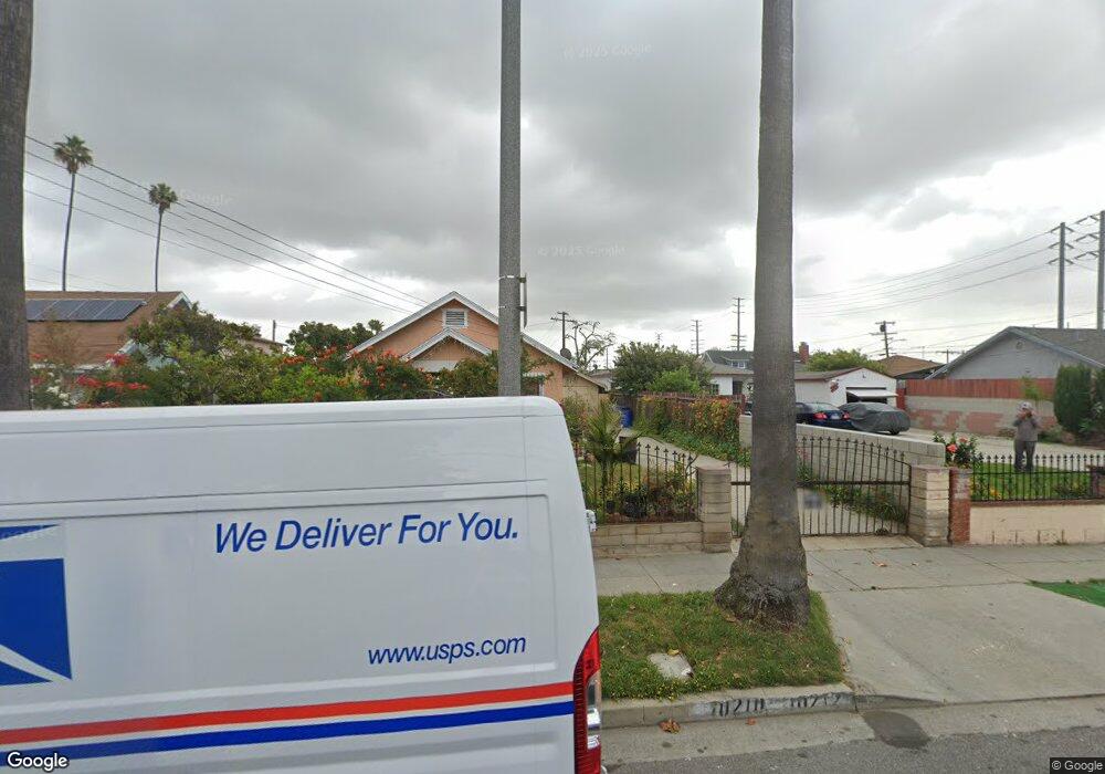 10210 S Freeman Ave, Inglewood, CA 90304 - photo 1