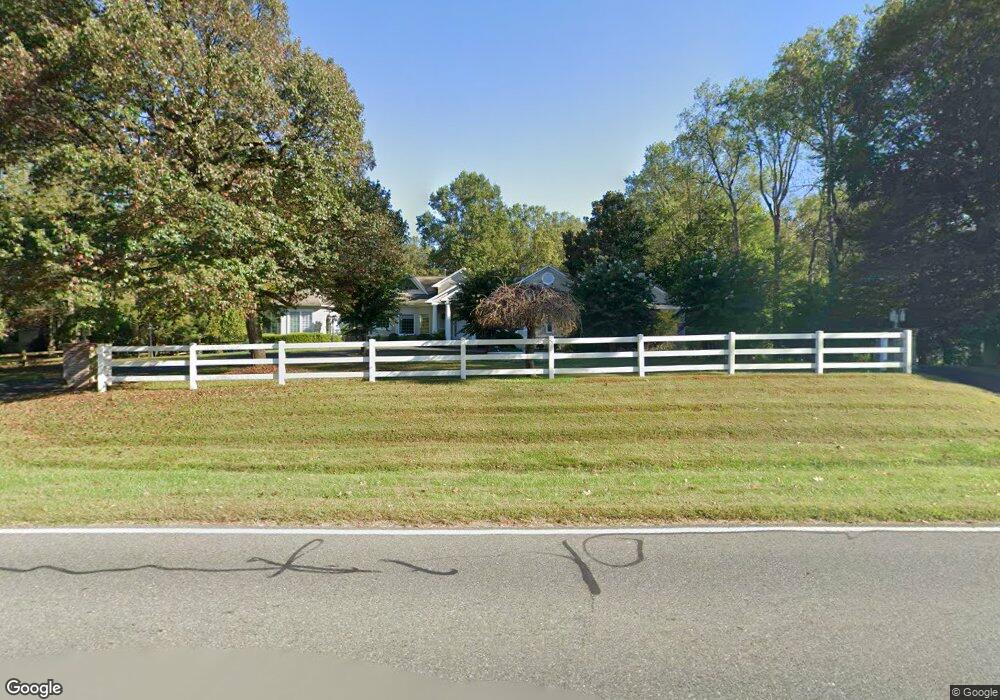 8521 Brickyard Rd, Potomac, MD 20854 - photo 1