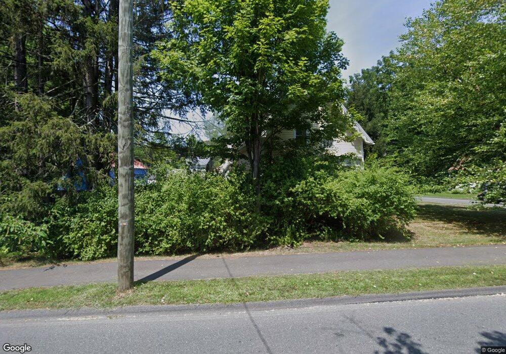 528 Pine St, Amherst, MA 01002 - photo 1