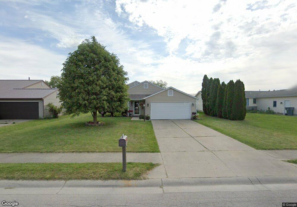 1415 Maple Ln, Nappanee, IN 46550 - photo 1