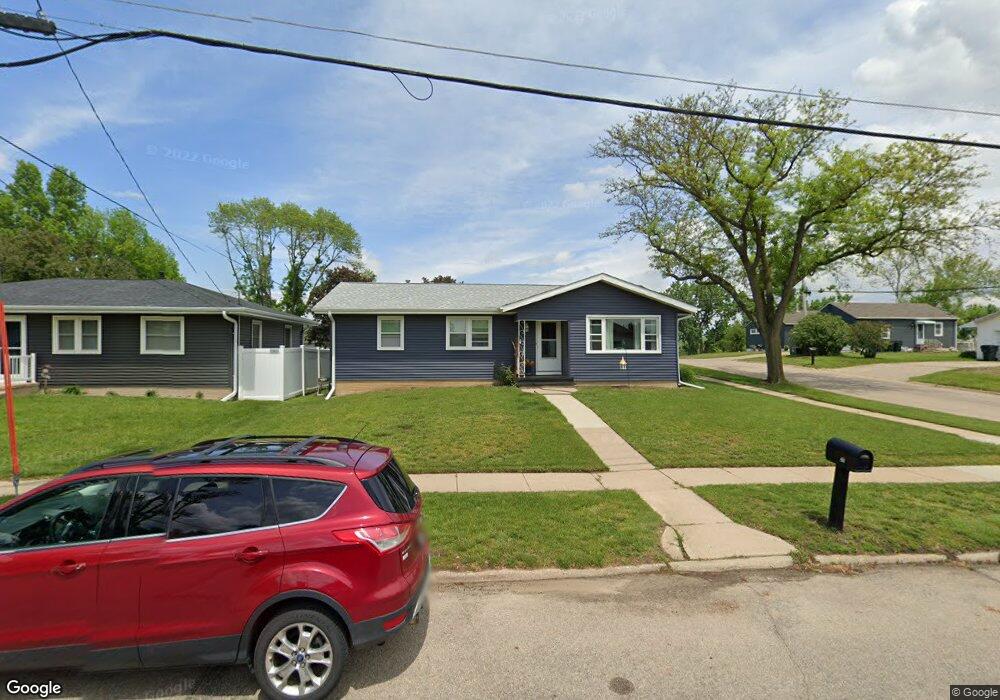 20 29th Ave SW, Cedar Rapids, IA 52404 - photo 1