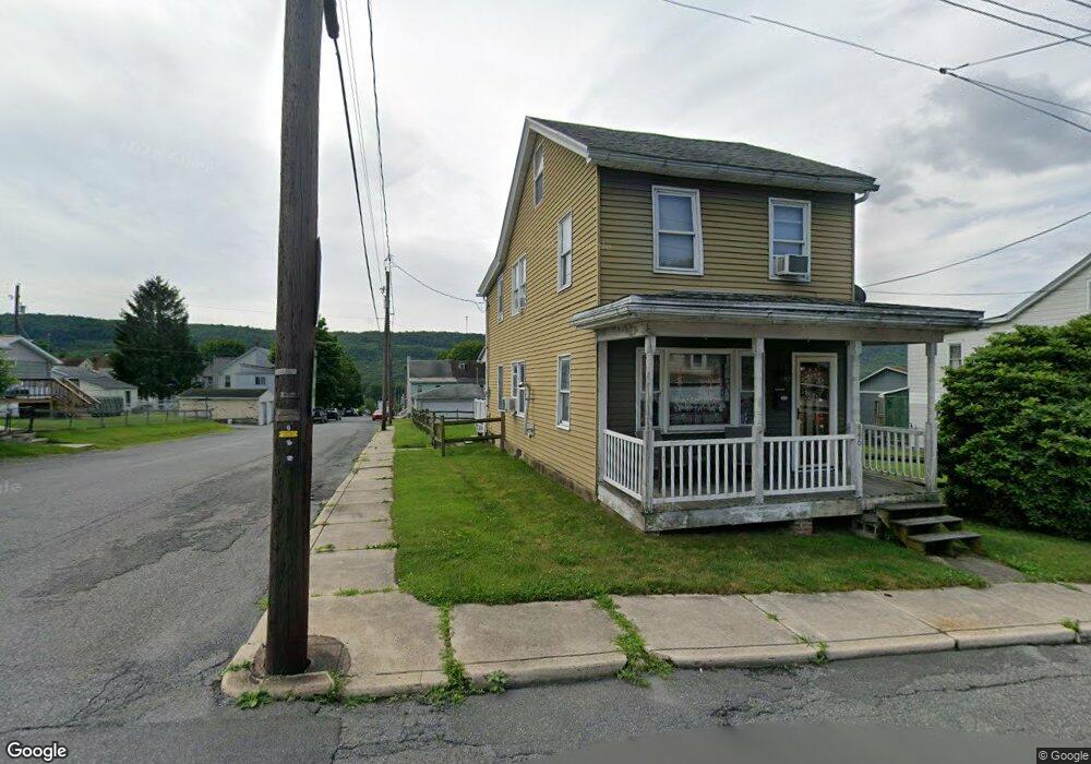 446 E Elm St, Tamaqua, PA 18252 - photo 1