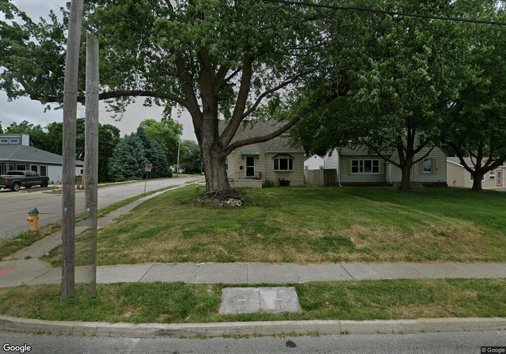 4201 SW 9th St, Des Moines, IA 50315 - photo 1