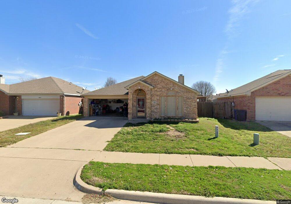 4801 Topaz Ln, Granbury, TX 76049 - photo 1