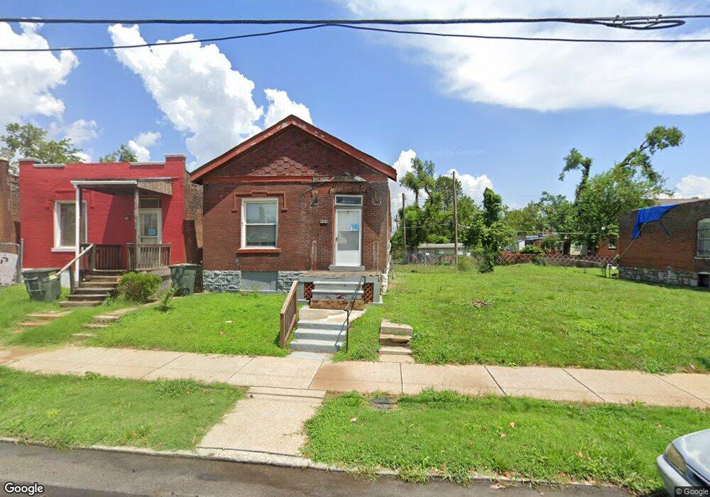 4383 Penrose St, Saint Louis, MO 63115 - photo 1