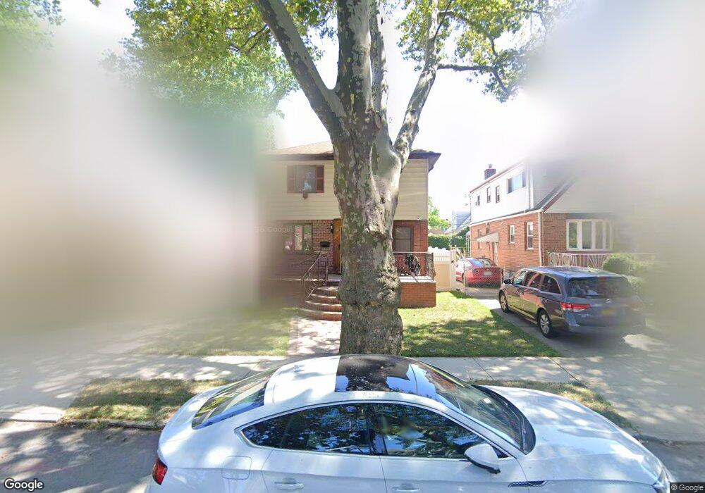 7701 171st St, Fresh Meadows, NY 11366 - photo 1