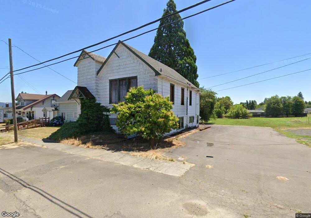 226 E Main St, Carlton, OR 97111 - photo 1