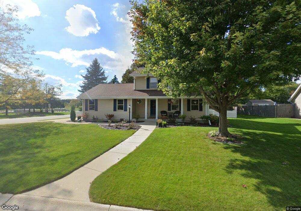 W171N10667 Aspen Ln, Germantown, WI 53022 - photo 1
