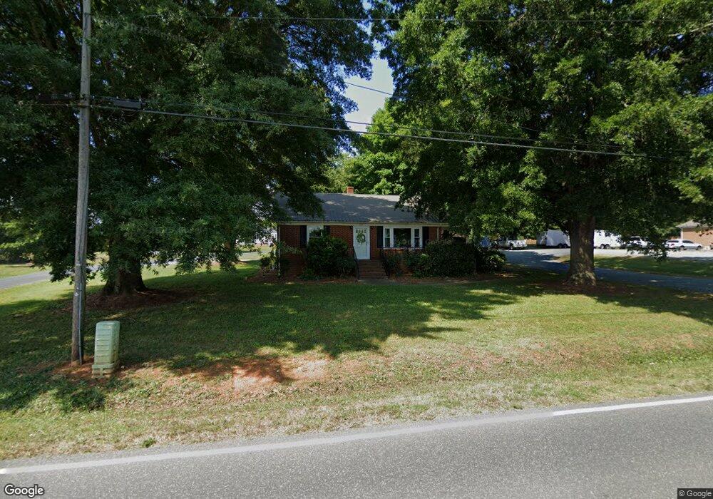 864 Nc Hwy 22 S, Ramseur, NC 27316 - photo 1