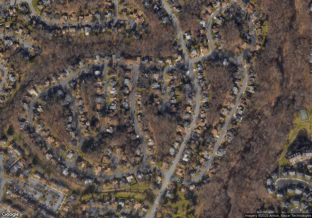 9 Pheasant Run Ct, Sterling, VA 20164 - photo 1