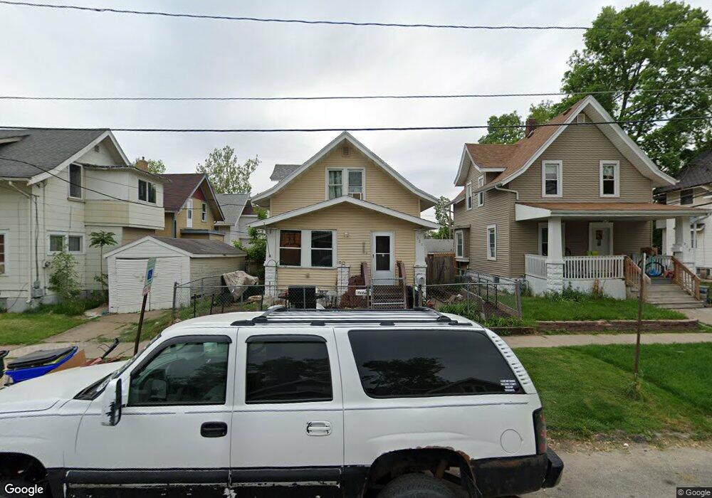 521 18th St SE, Cedar Rapids, IA 52403 - photo 1