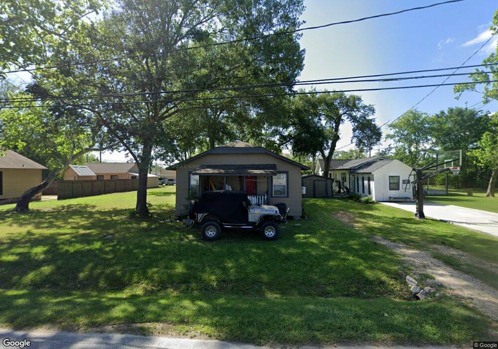 505 Mason St, Tomball, TX 77375 - photo 1
