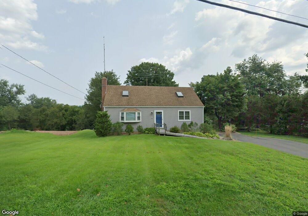 210 Winthrop Blvd, Cromwell, CT 06416 - photo 1