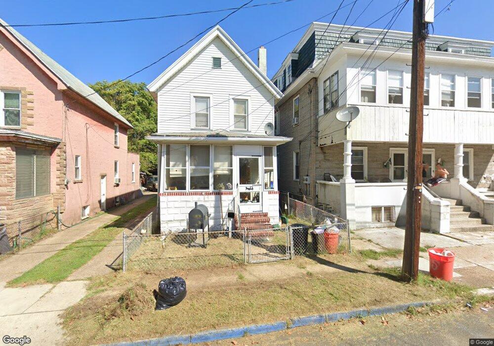55 Roosevelt St, Paulsboro, NJ 08066 - photo 1