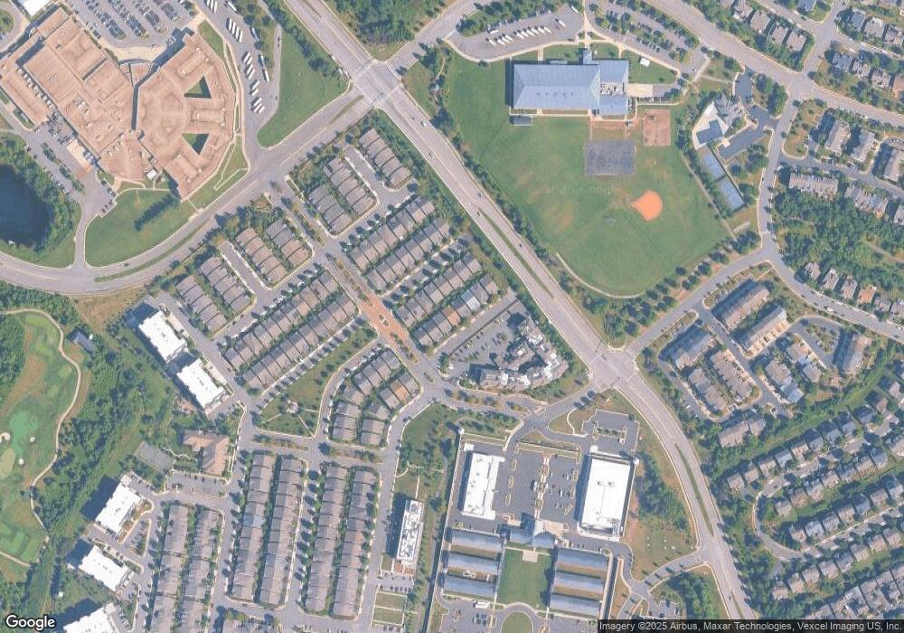 8892 Calla Lily Ct, Lorton, VA 22079 - photo 1