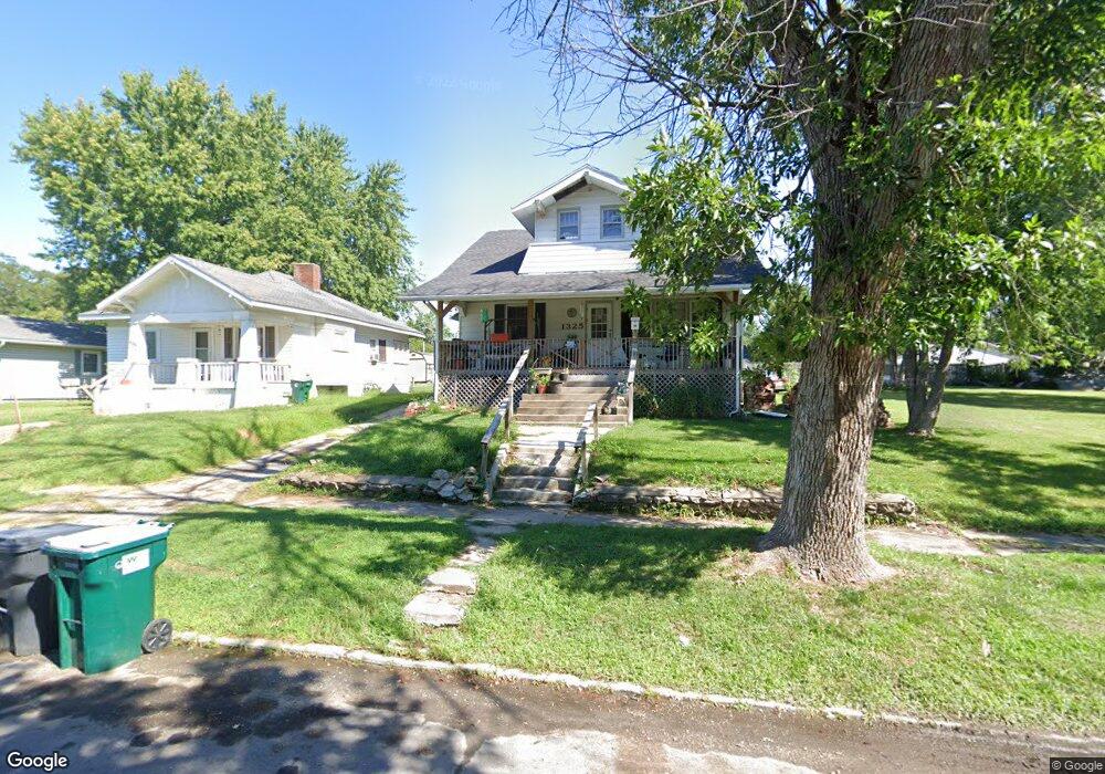 1325 Buchanan St, Moberly, MO 65270 - photo 1