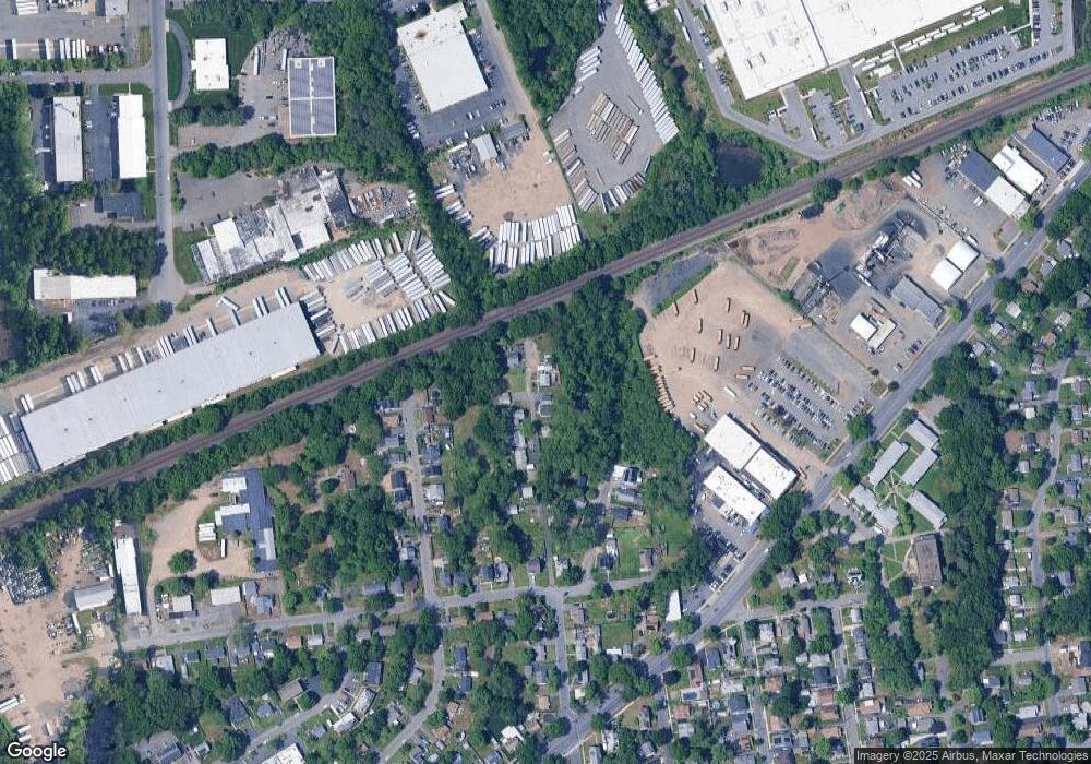 55 Kings Ln, Springfield, MA 01109 - photo 1