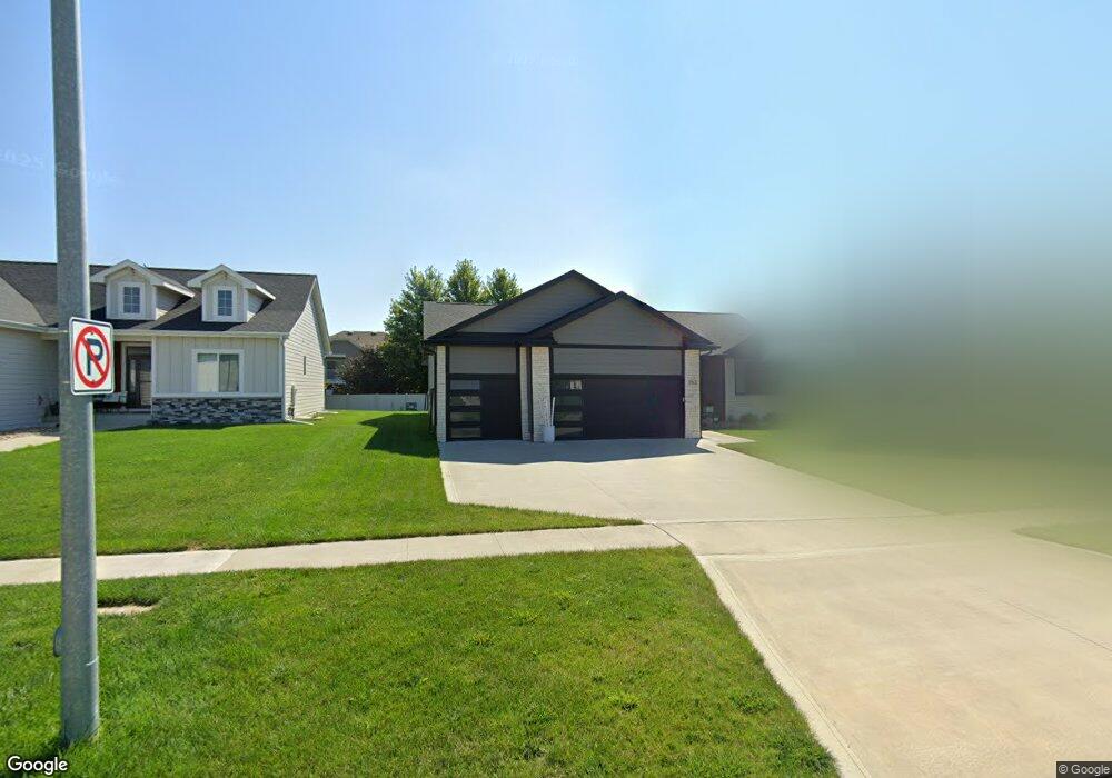 263 91st St, West Des Moines, IA 50266 - photo 1