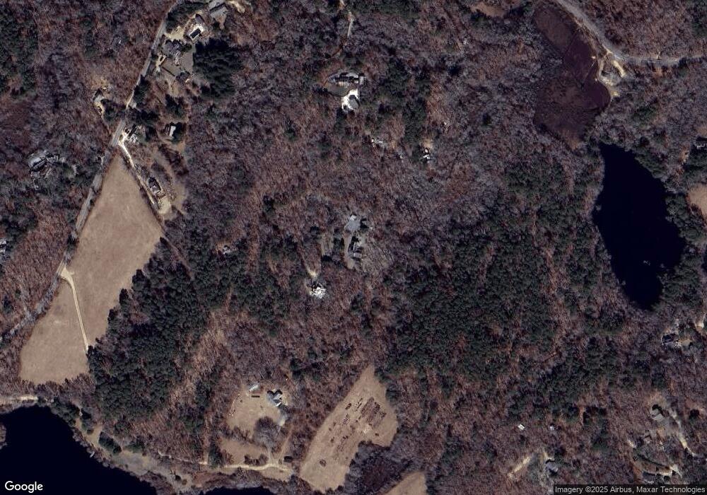 32 Bridge Ln, Vineyard Haven, MA 02568 - photo 1