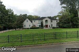 5 Nolan Ct, Atlantic Highlands, NJ 07716