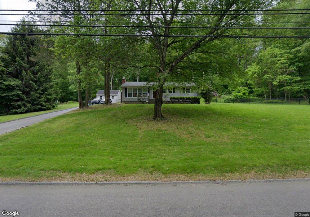 227 Whalehead Rd, Gales Ferry, CT 06335 - photo 1